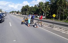 Acidente entre motocicletas na AL 101 deixa uma pessoa ferida