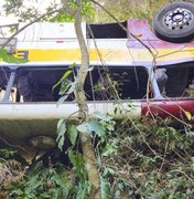 Operação para remoção de ônibus na Serra da Barriga entra no terceiro dia