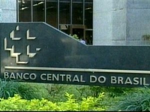 Empresas e pessoas físicas com bens no exterior devem declarar a partir de hoje