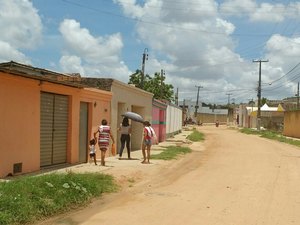 Mulheres voltam para casa sem atendimento em posto de saúde de Arapiraca