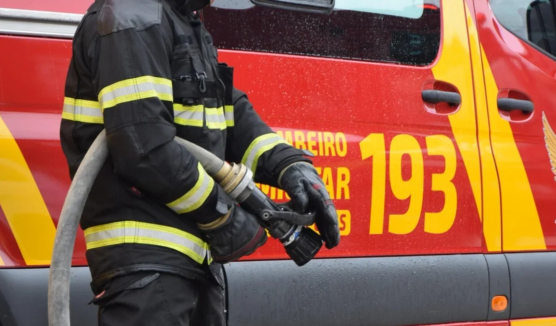 Incêndio atinge estabelecimento comercial no povoado Chã do Pilar