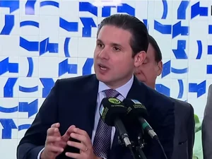 Fim da escala 6×1: Motta define prazo de 14 meses para reduzir jornada