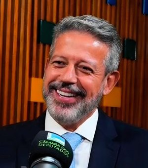 Arthur Lira articula candidaturas, projeta vitória ao Senado e amplia bancada na ALE