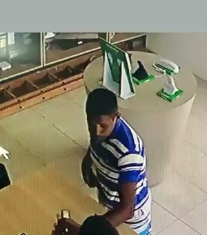 [Vídeo] Suspeito de cometer assaltos em Arapiraca é preso