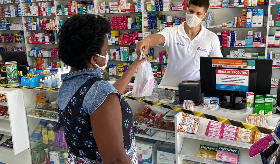 Em Alagoas, 43 farmacêuticos testaram positivo para Covid-19
