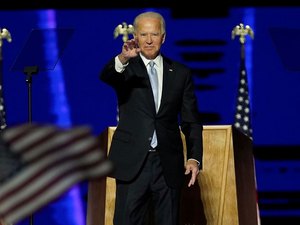 Biden lançará força-tarefa contra covid-19, e Trump planeja protestos