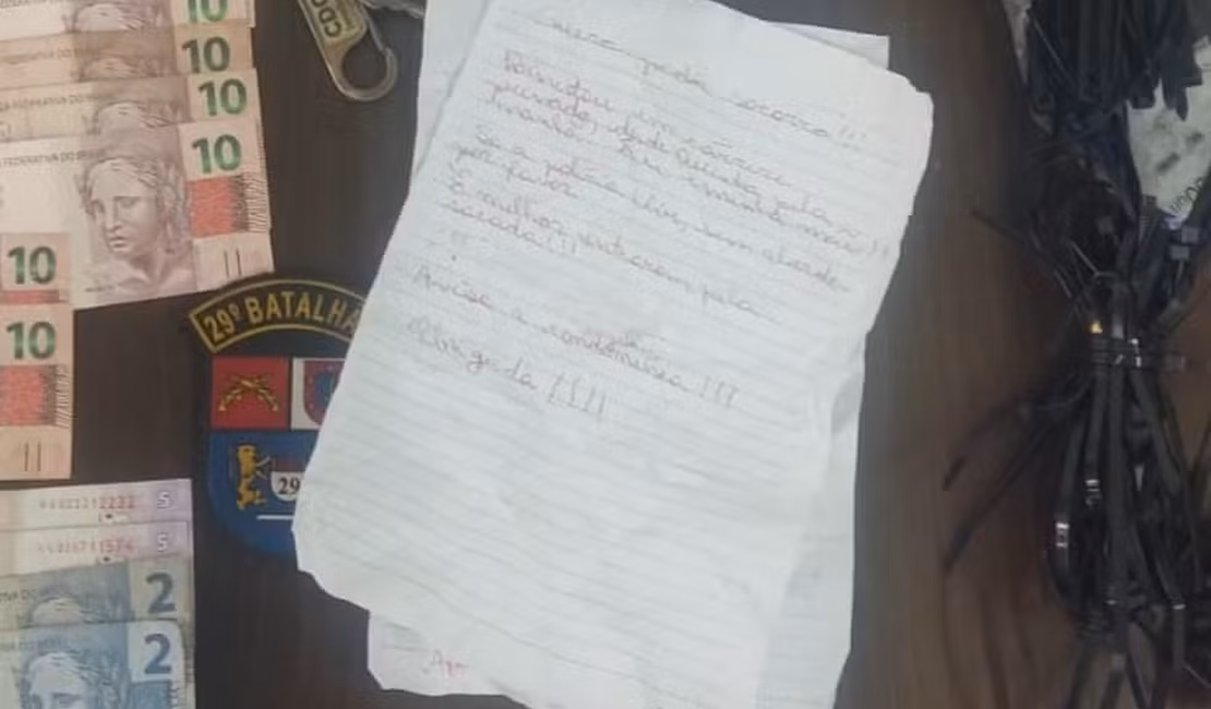 Mãe e filha mantidas em cárcere no PR jogam bilhetes pedindo ajuda enquanto suspeito dormia