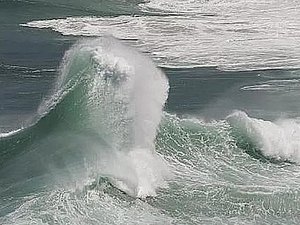 Marinha alerta para ondas de até 3,5 metros e ventos fortes no Litoral de Alagoas