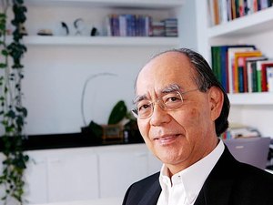 Psiquiatra e escritor Içami Tiba morre aos 74 anos