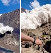 Turista filma e é atingido por avalanche de neve em montanha; vídeo