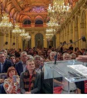 Globo, Folha e Estado omitem de seus leitores o prêmio concedido a Lula em Paris