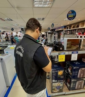 Procon Maceió orienta consumidores sobre compras seguras na Best Friday