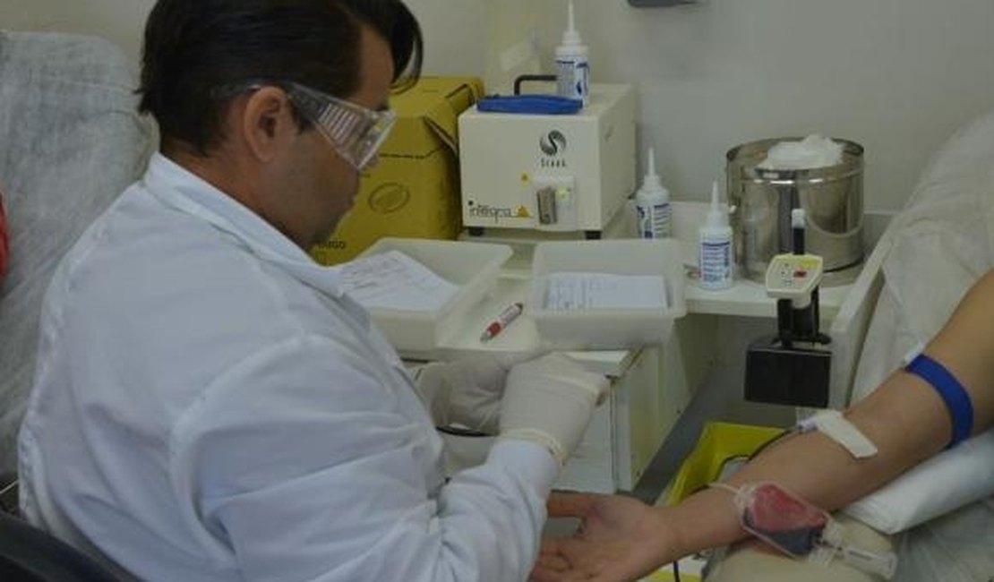 Aplicativo em celular vai ajudar a aumentar o estoque de sangue em Alagoas