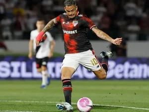 Gol no Vasco coloca Luciano entre os maiores artilheiros do São Paulo