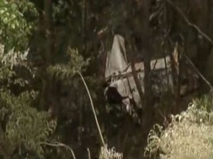 Avião desaparecido cai em região de mata na Serra da Cantareira 