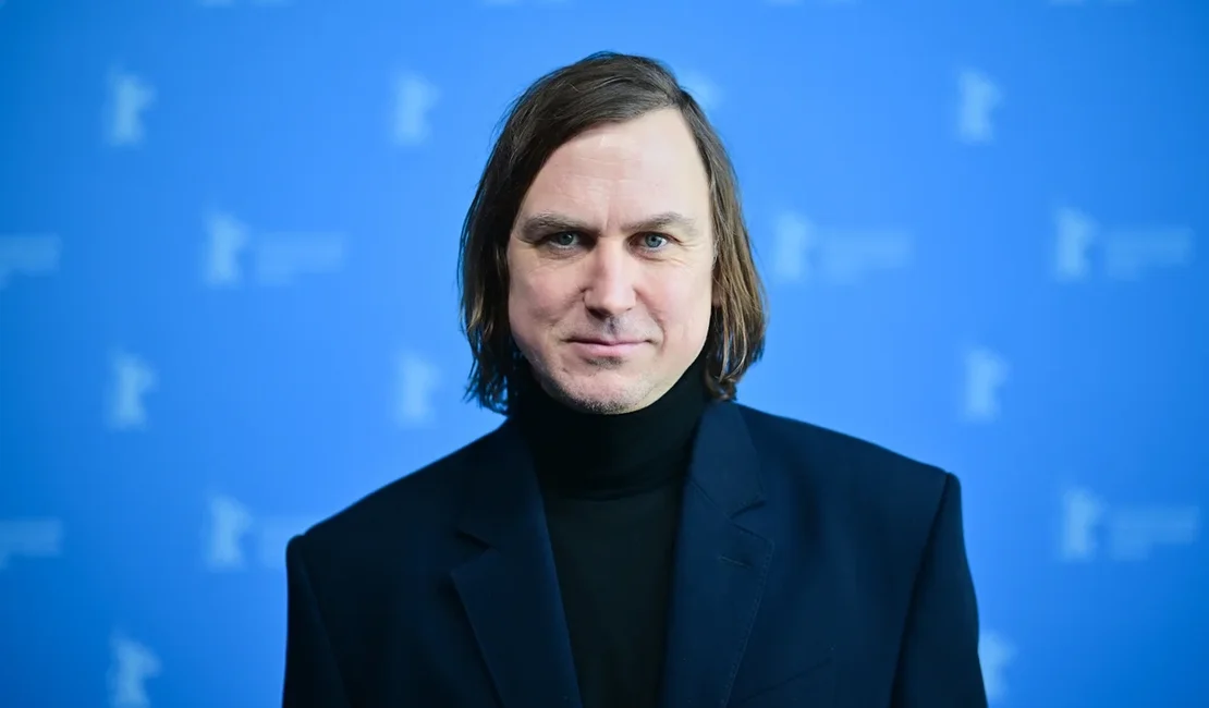 Quem é Lars Eidinger, ator alemão escalado como vilão em Superman 2