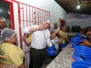 Alimentação digna: Prefeitura reabre Casa da Sopa, na Terra da Esperança