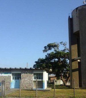 Casal normaliza abastecimento de água para Piaçabuçu