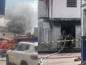 [Vídeo] Incêndio atinge oficina de conserto de eletrodomésticos em Arapiraca