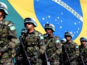 Serviço militar aberto às mulheres está em discussão no Senado