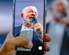 Lula critica excesso de mensagens e uso constante das redes socias
