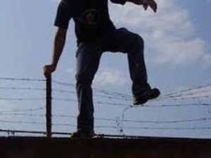 Homem invade residência em Arapiraca e fica detido pela vizinhança