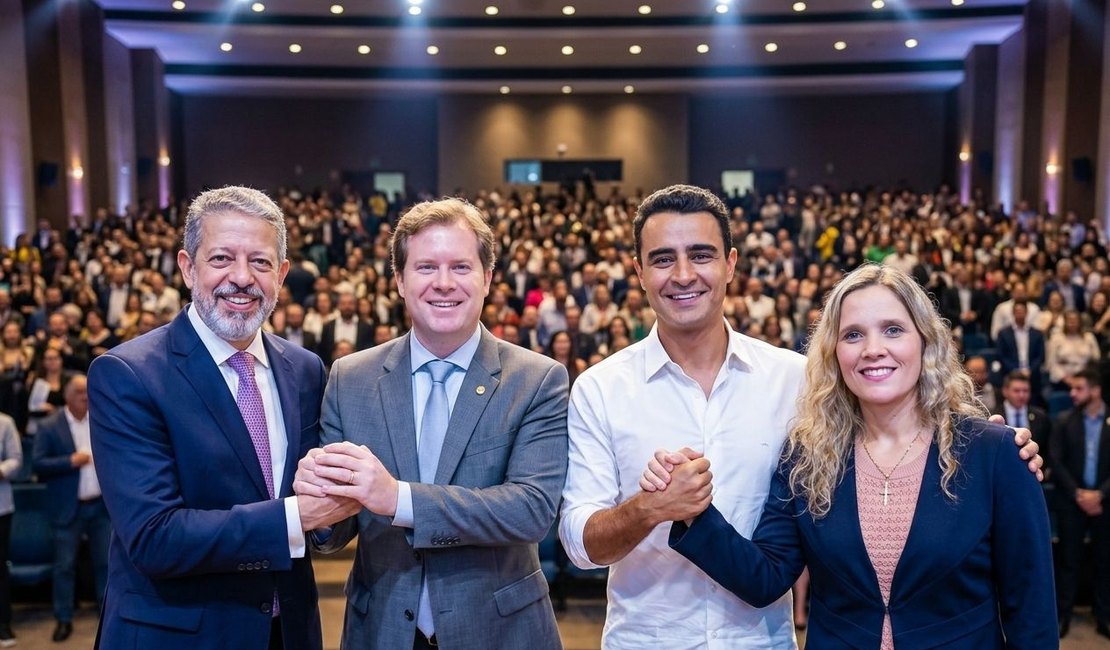 Família dividida: Marx Beltrão fecha com Arthur, Janine está no grupo de JHC