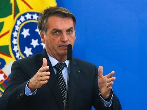 Bolsonaro confirma vale de R$ 600 para trabalhador informal