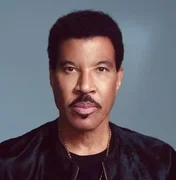 Lionel Richie é internado na UTI após show, diz site