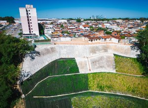 Prefeitura fecha 2023 com obras de proteção e contenção em 20 encostas de Maceió