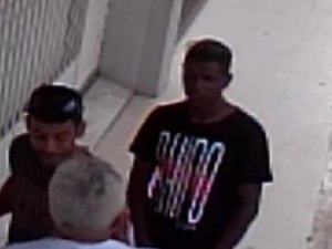 [Vídeo]Armados criminosos agem no centro de Arapiraca e roubam bicicleta 