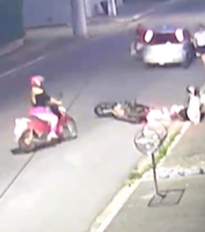 Motociclista sofre acidente ao desviar de buraco em Arapiraca