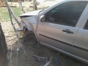 Condutor perde controle do veículo e colide em poste na rodovia AL 465