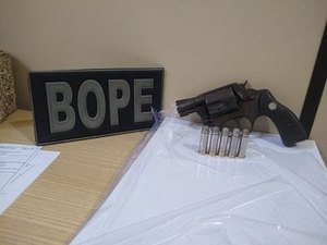 Jovem é preso por porte ilegal de arma em Rio Largo