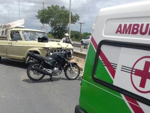 Ambulância se envolve em acidente em Arapiraca