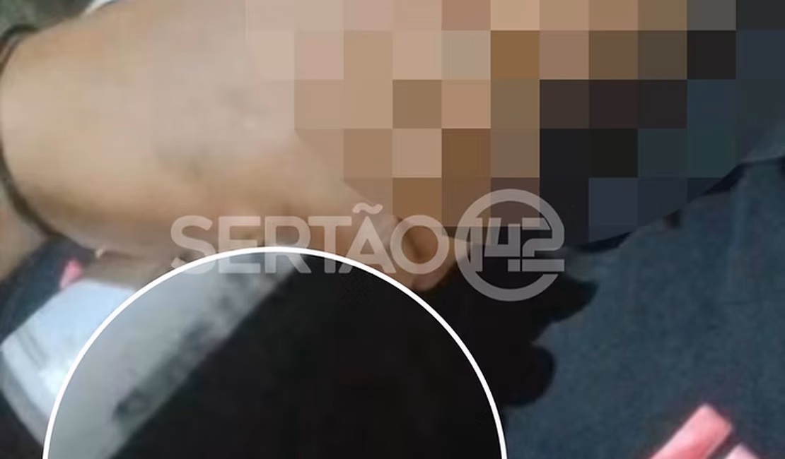 Homem é autuado no Sertão de AL após mandar recado para PMs em rede social: 'tomar no c*'