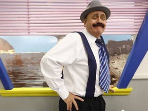 Morre ator que interpretava Salim Muchiba na 'Escolinha do Professor Raimundo