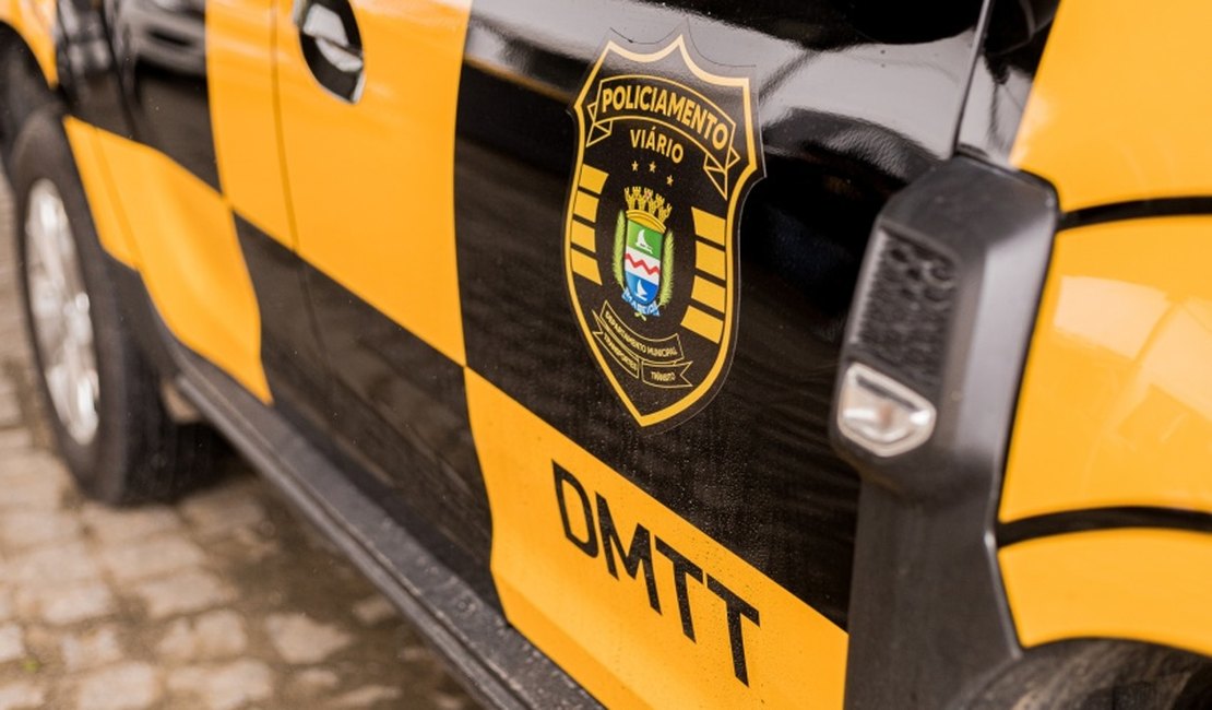 Agentes do DMTT escoltam gestante em trabalho de parto até hospital em Maceió
