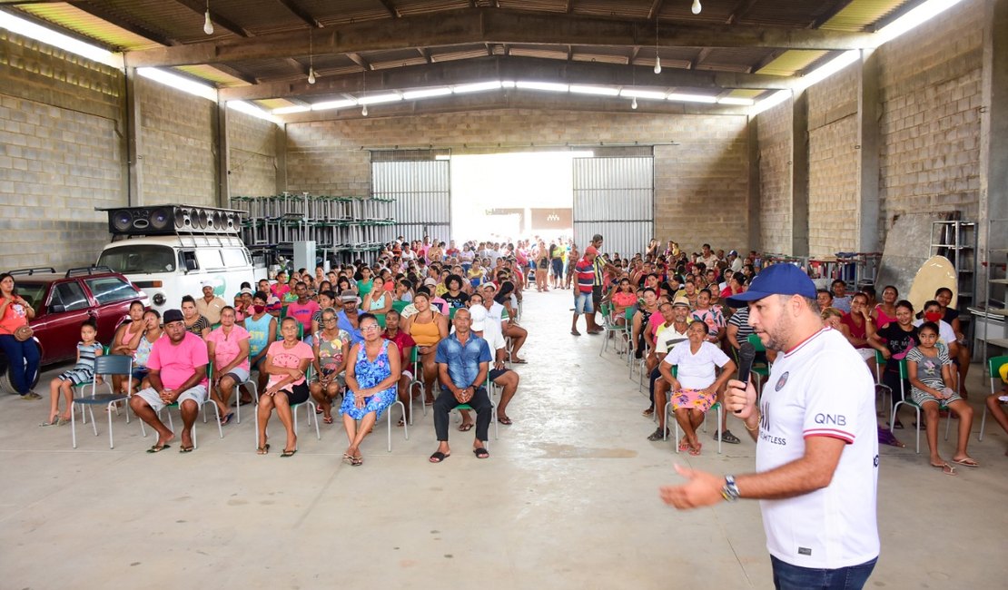 Prefeitura de Campestre entrega 500 cestas básicas