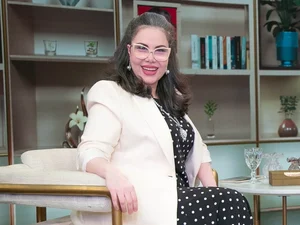 Sarah Sheeva fala sobre celibato de 25 anos e experiência sobrenatural