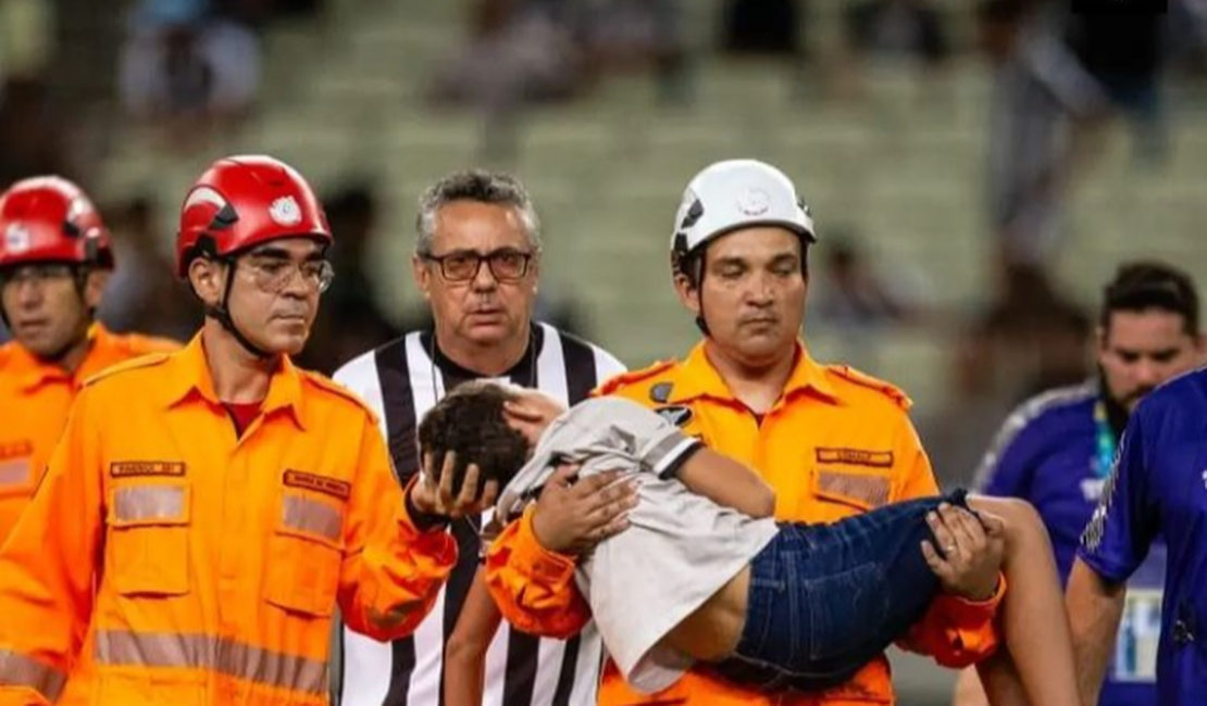 O futebol brasileiro está falido e precisa parar