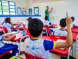 Prefeitura de Arapiraca publica edital para concurso da Educação; inscrições começam no dia 07