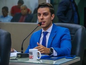 Caio Bebeto protocola PL que protege empresários de restrições por débito tributário