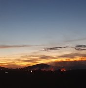 [Vídeo] Incêndio é registrado na zona rural de Lagoa da Canoa