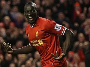 Sakho é suspenso por 30 dias pela Uefa após testar positivo em exame antidoping