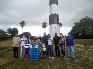 Crianças plantam árvores em homenagem ao centenário de Porto de Pedras