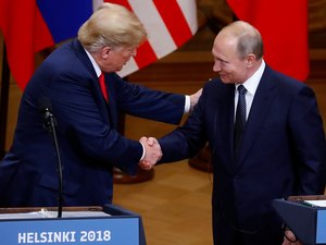 Trump e Putin voltam a negar ingerência da Rússia nas últimas eleições dos EUA