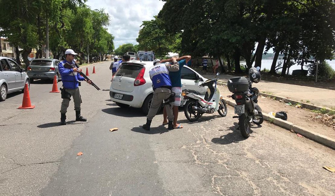 Lei Seca: mais de mil veículos foram abordados durante a Semana Santa