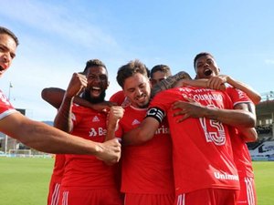 Inter vence, mantém a ponta e complica situação do Vasco