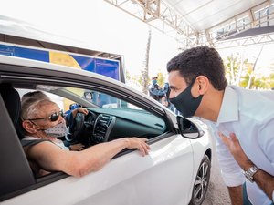 Maceió bate mais um recorde e vacina 5.882 pessoas contra a Covid-19 em um dia